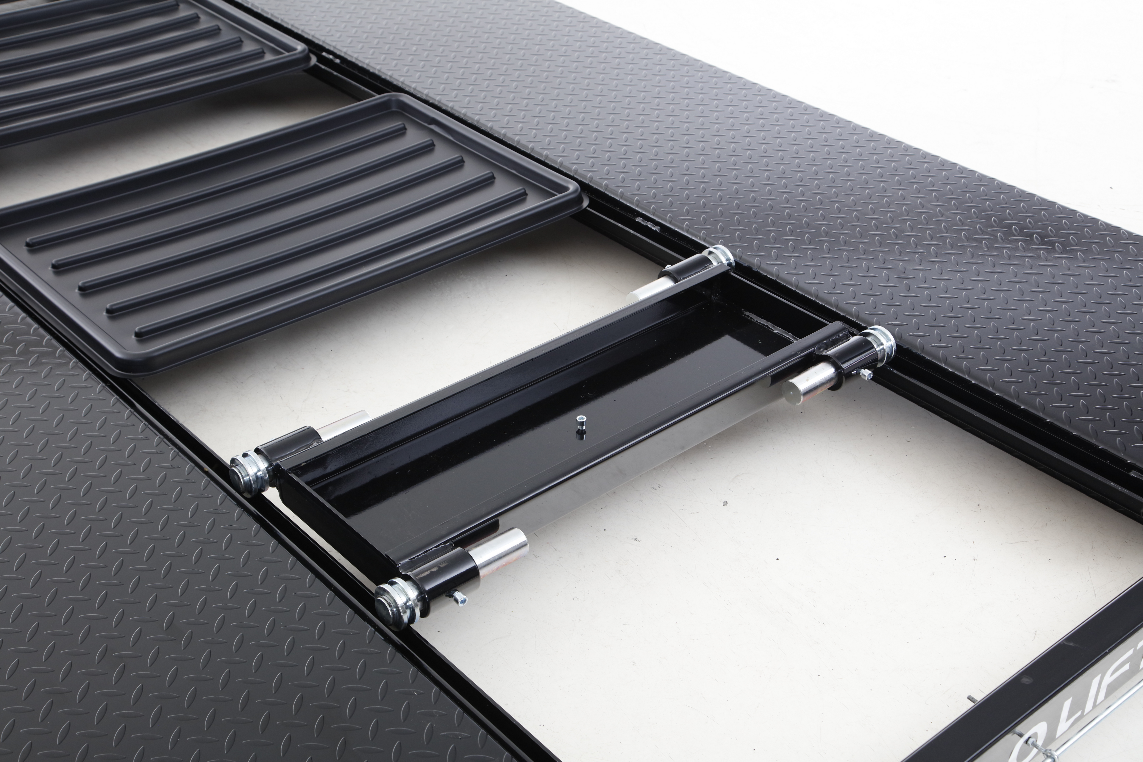 Rolling Steel Jack Tray for PRO SERIES  4-Post Lift